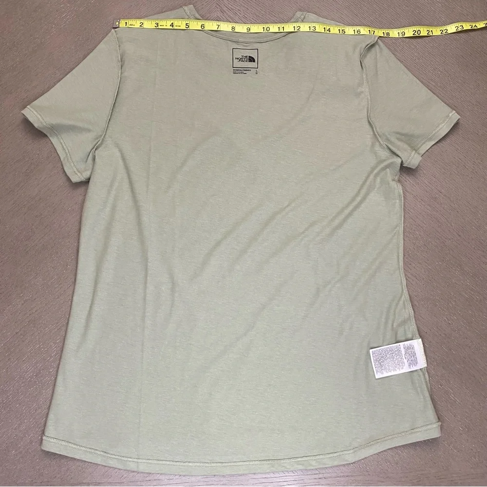 NWT The North Face Women’s Tea Green W Terrain SS Large Short Sleeve Tee - Picture 7 of 16